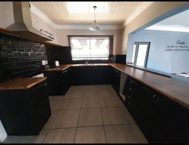 3 BEDROOM HOUSE FOR SALE IN AVONDALE